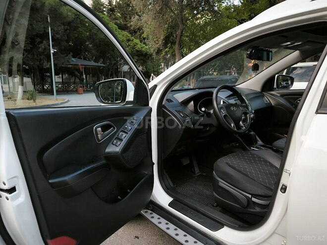 Hyundai ix35 2010, 281,000 km - 2.0 l - Bakı