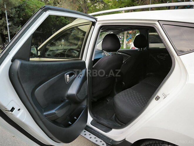 Hyundai ix35 2010, 281,000 km - 2.0 l - Bakı