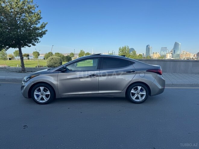 Hyundai Elantra 2015, 186,684 km - 1.8 л - Bakı