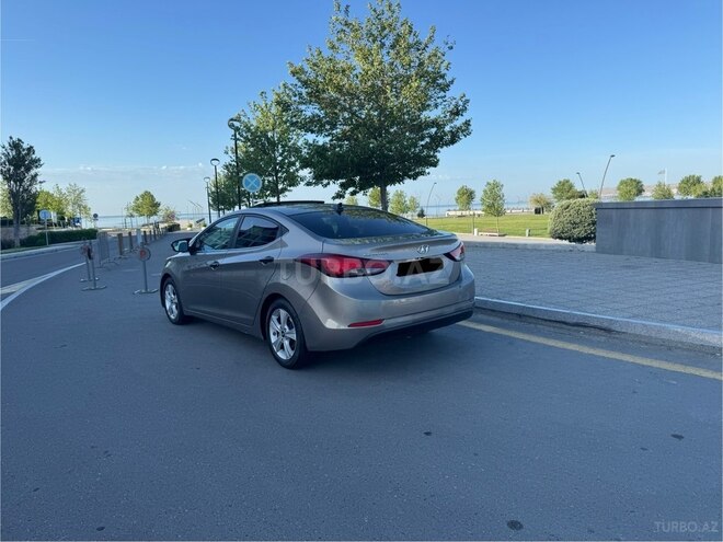 Hyundai Elantra 2015, 186,684 km - 1.8 л - Bakı