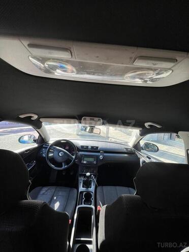 Volkswagen Passat 2025, 370,000 km - 1.6 l - Gəncə