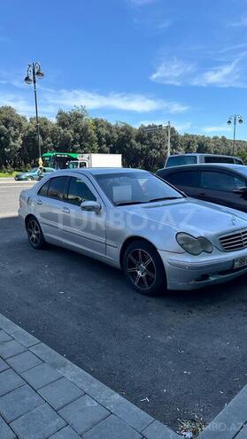 Mercedes C 220 d 2002, 140,000 km - 2.2 l - Bakı