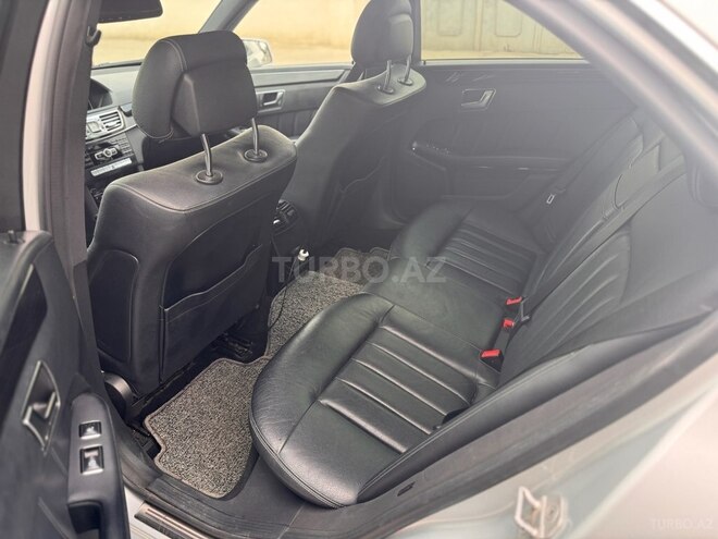 Mercedes E 250 4MATIC 2014, 198,000 km - 2.2 l - Bakı
