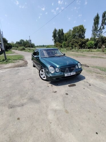 Mercedes E 320 2001, 387,392 km - 3.2 l - Balakən