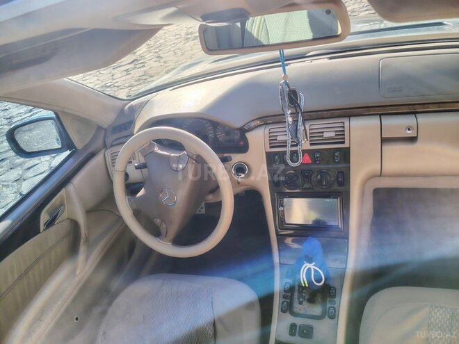 Mercedes E 320 2001, 387,392 km - 3.2 l - Balakən