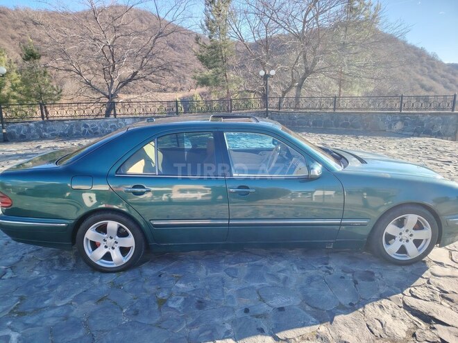 Mercedes E 320 2001, 387,392 km - 3.2 l - Balakən