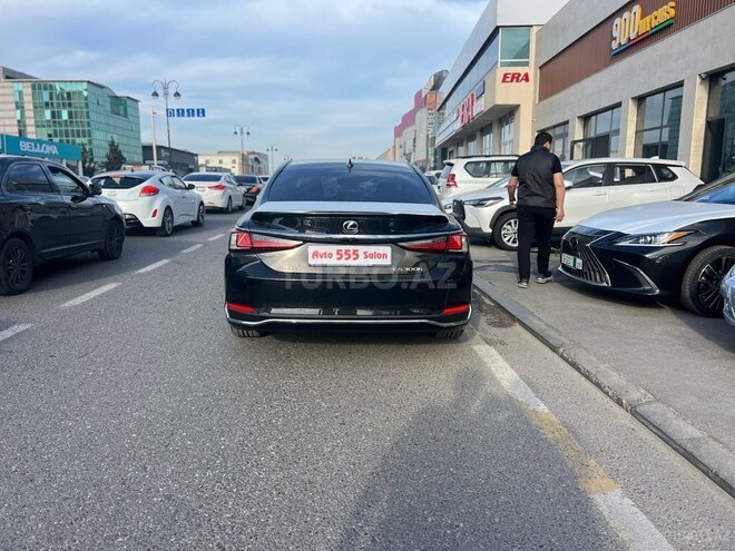 Lexus ES 300h 2025, 0 km - 2.5 l - Bakı