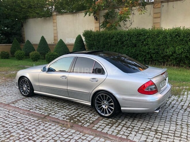 Mercedes E 320 2002, 285,000 km - 3.2 l - Bakı
