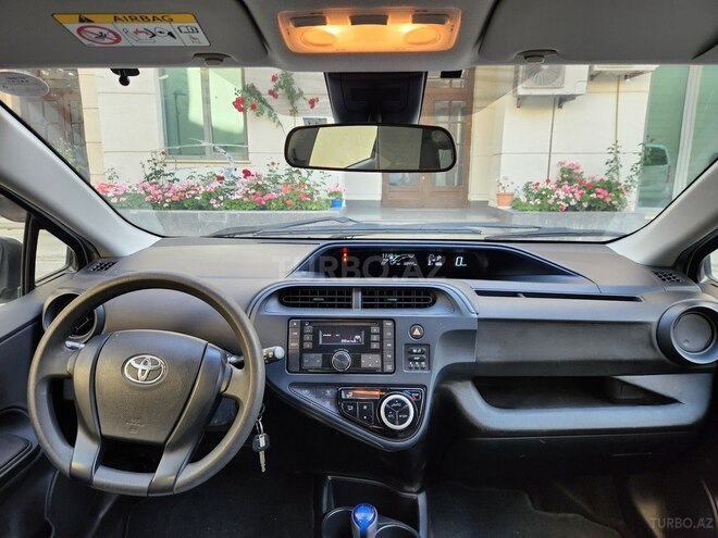 Toyota Aqua 2018, 68,000 km - 1.5 l - Bakı