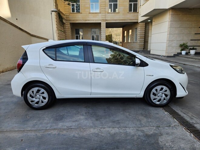 Toyota Aqua 2018, 68,000 km - 1.5 l - Bakı