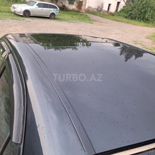 Mercedes E 220 d 1996, 286,500 km - 2.2 l - Biləsuvar