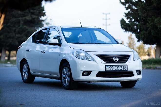 Nissan Sunny 2012, 242,000 km - 1.6 л - Bakı