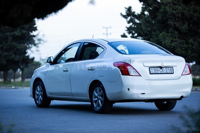 Nissan Sunny 2012, 242,000 km - 1.6 л - Bakı