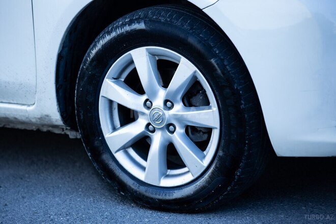 Nissan Sunny 2012, 242,000 km - 1.6 л - Bakı