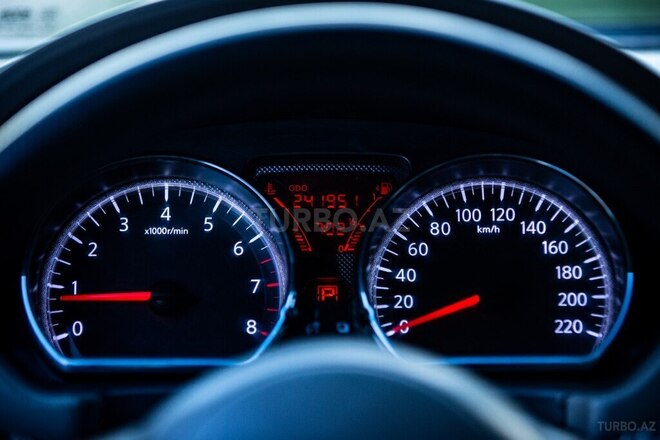 Nissan Sunny 2012, 242,000 km - 1.6 л - Bakı