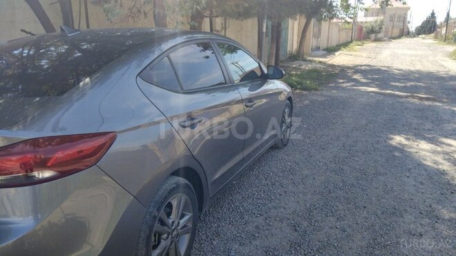 Hyundai Elantra 2017, 241,847 km - 2.0 л - Bakı