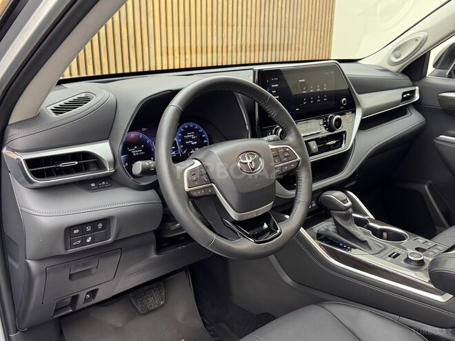 Toyota Highlander-11