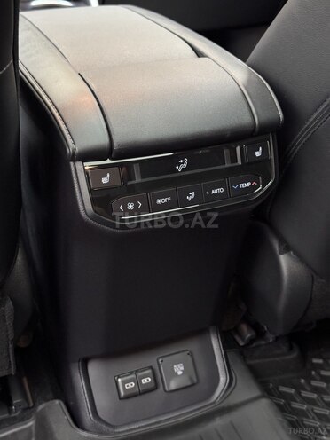 Toyota Highlander-30