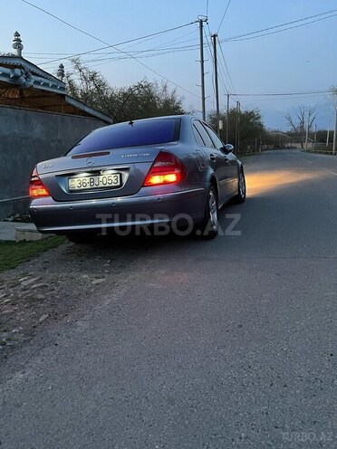 Mercedes E 200 2004, 280,000 km - 2.0 l - Qəbələ