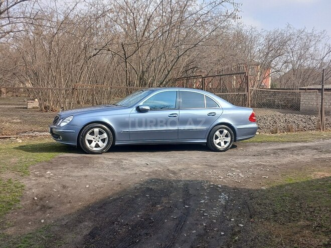 Mercedes E 200 2004, 280,000 km - 2.0 l - Qəbələ