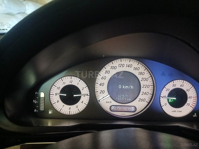 Mercedes E 200 2004, 280,000 km - 2.0 l - Qəbələ