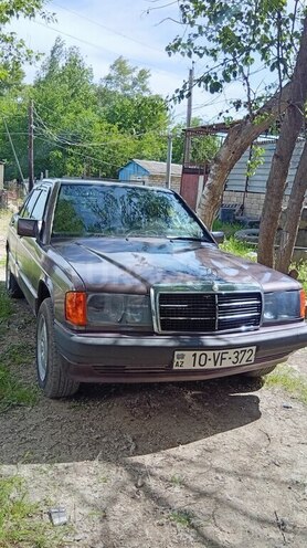 Mercedes 190 1992, 300,000 km - 2.0 л - Beyləqan