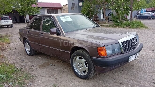 Mercedes 190 1992, 300,000 km - 2.0 л - Beyləqan