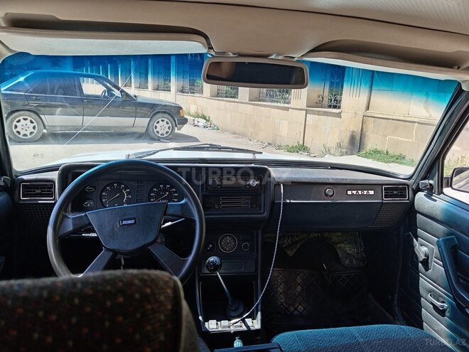 LADA (VAZ) 2107 2002, 95,000 km - 1.6 l - Salyan