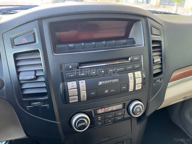 Mitsubishi Pajero 2007, 195,000 km - 3.0 l - Bakı