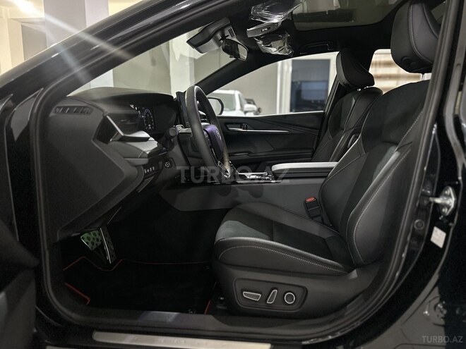 Toyota Camry-15