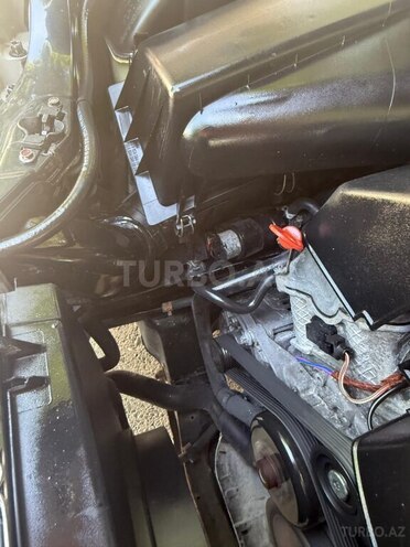 Mercedes E 240 1998, 335,000 km - 2.4 l - Mingəçevir