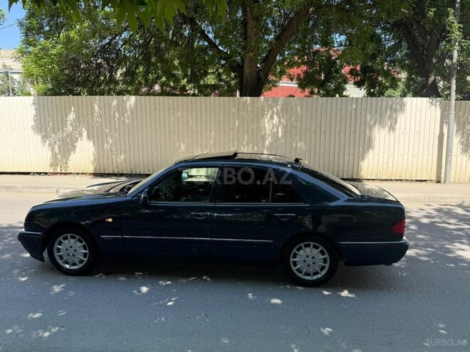 Mercedes E 240 1998, 335,000 km - 2.4 l - Mingəçevir
