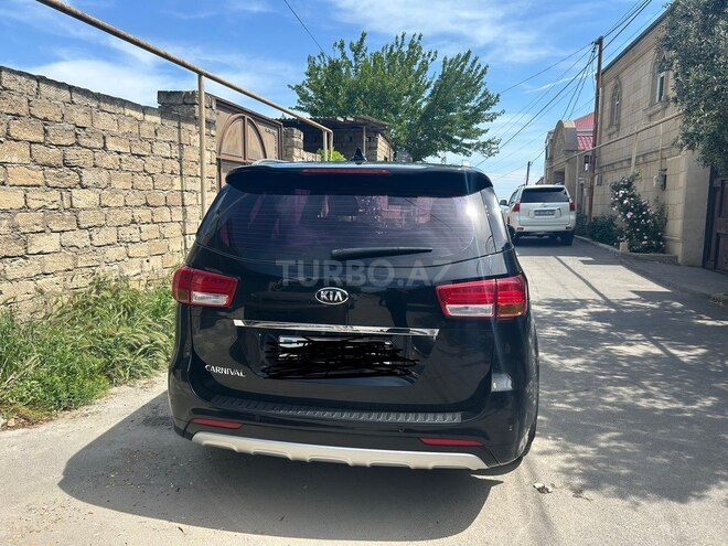 Kia Carnival 2015, 270,000 km - 2.2 l - Bakı