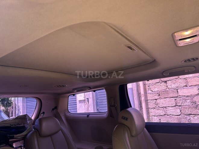 Kia Carnival 2015, 270,000 km - 2.2 l - Bakı