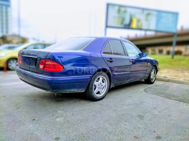 Mercedes E 230 1995, 384,500 km - 2.3 l - Bakı