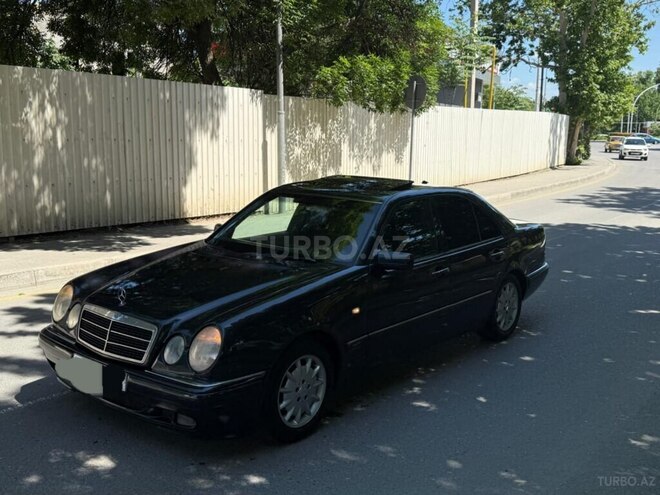 Mercedes E 240 1998, 335,000 km - 2.4 l - Mingəçevir