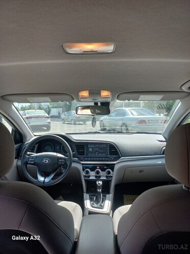 Hyundai Elantra 2018, 161,353 km - 2.0 l - Bakı