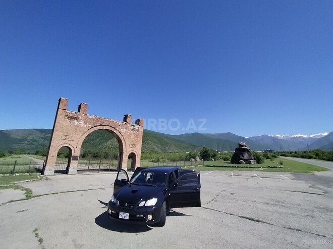 Mitsubishi Airtrek 2002, 270,000 km - 2.4 л - Şəki