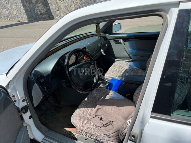 Mercedes C 220 1995, 480,000 km - 2.2 л - Lerik