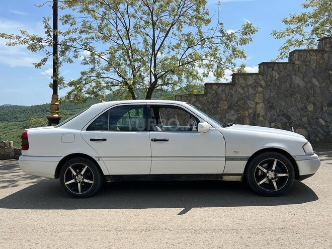 Mercedes C 220 1995, 480,000 km - 2.2 л - Lerik