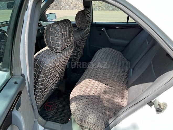 Mercedes C 220 1995, 480,000 km - 2.2 л - Lerik