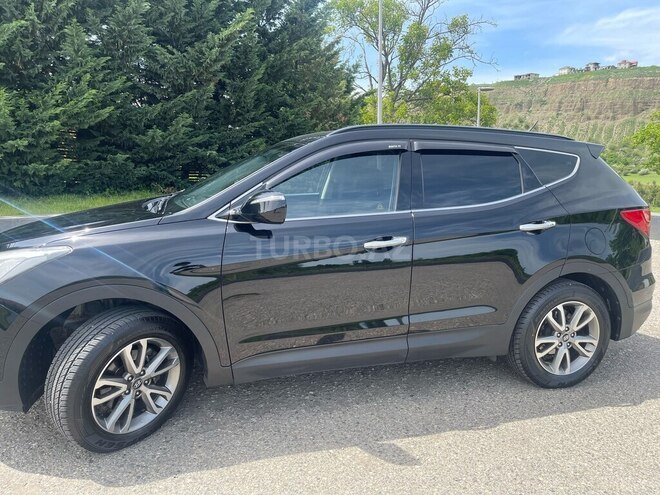 Hyundai Santa Fe 2013, 175,000 km - 2.4 l - Quba