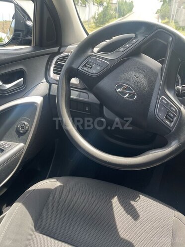Hyundai Santa Fe 2013, 175,000 km - 2.4 l - Quba