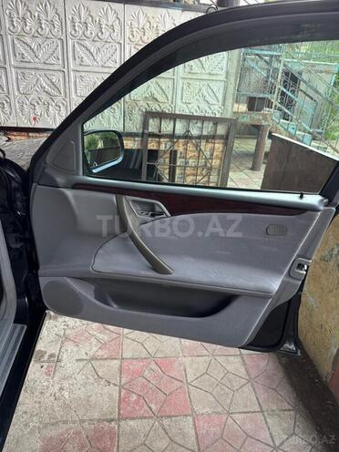 Mercedes E 270 2002, 505,981 km - 2.7 l - Astara