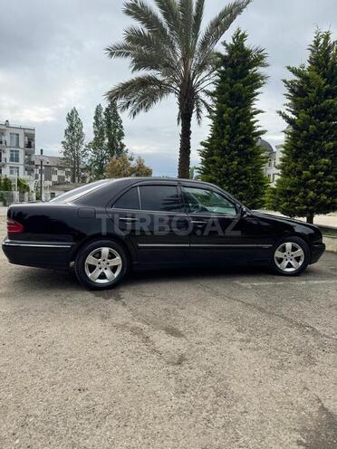 Mercedes E 270 2002, 505,981 km - 2.7 l - Astara