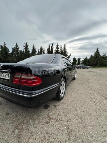 Mercedes E 270 2002, 505,981 km - 2.7 l - Astara