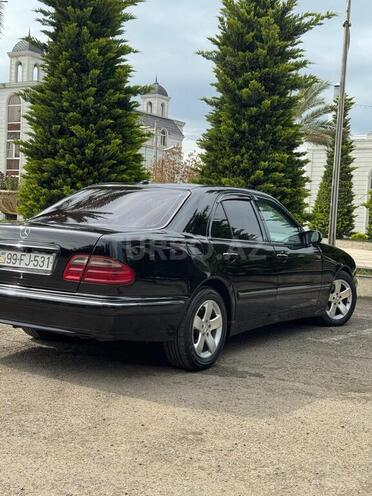 Mercedes E 270 2002, 505,981 km - 2.7 l - Astara