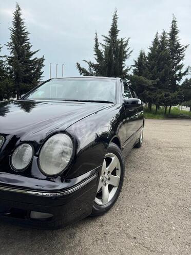Mercedes E 270 2002, 505,981 km - 2.7 l - Astara