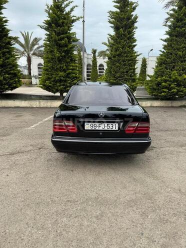Mercedes E 270 2002, 505,981 km - 2.7 l - Astara