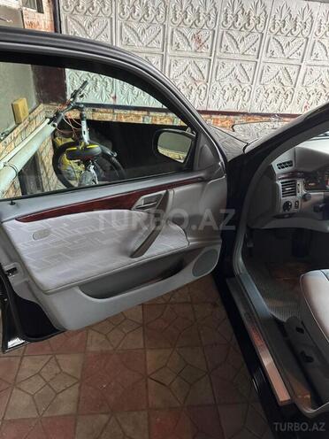 Mercedes E 270 2002, 505,981 km - 2.7 l - Astara